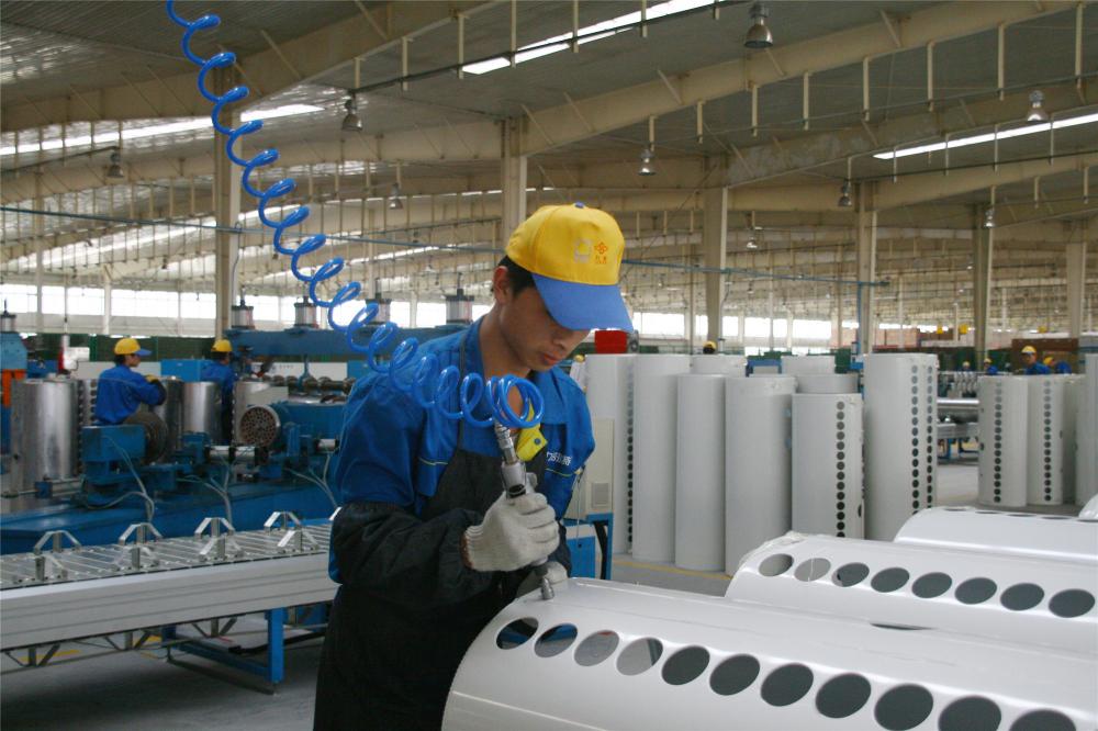 Solar water heater production line (10)