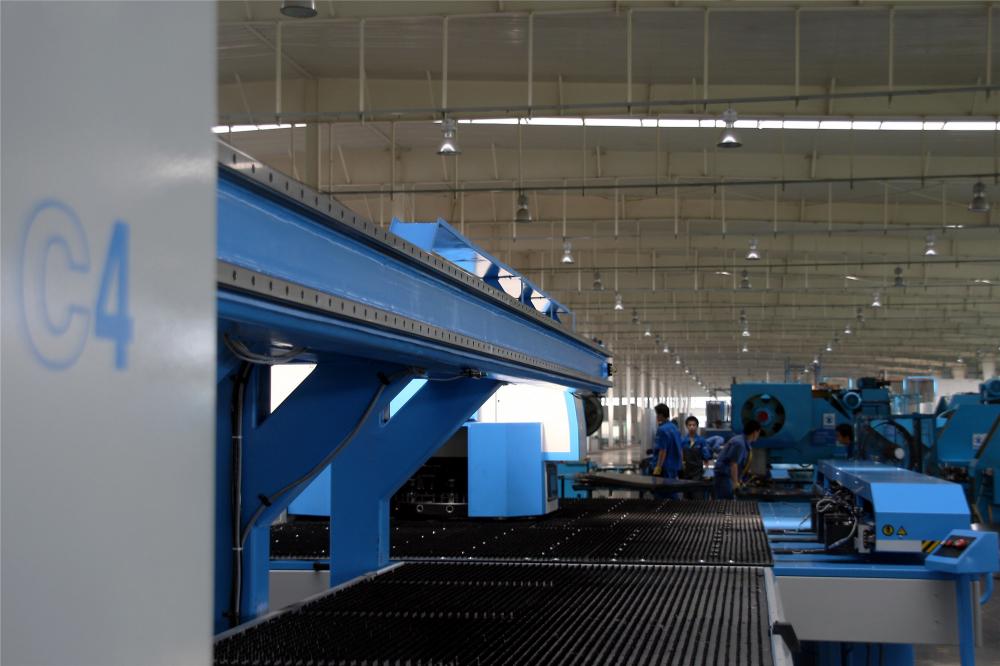 Solar water heater production line (3)