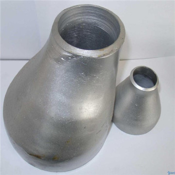 Seamless pipe fitting reducer