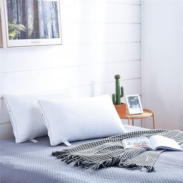 Polyester Pillow Hotel Collection Comfortable Soft Pillow