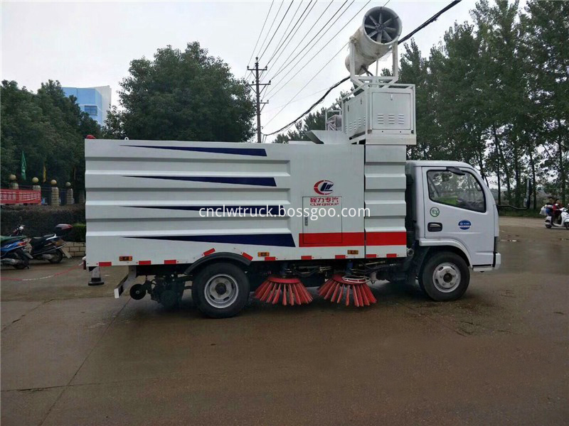 Industrial and Street Sweeper for Sale 4