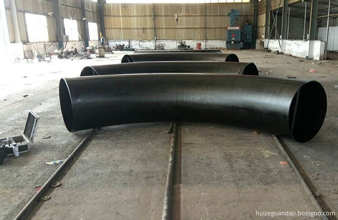 bending steel pipe