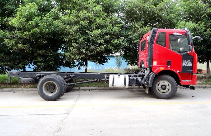 delivery trucks towing vehicles chassis 3