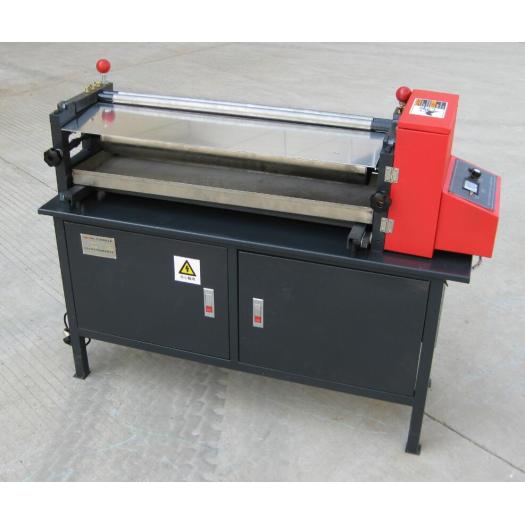 Hot paper gluing machine