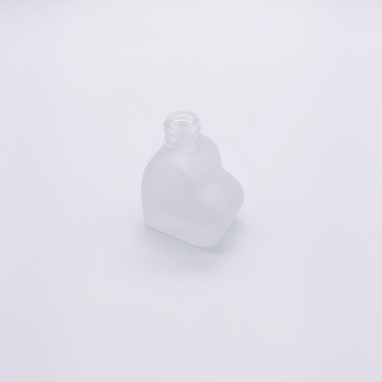 5ml.7ml.9ml.10ml heart-shaped nail polish bottles
