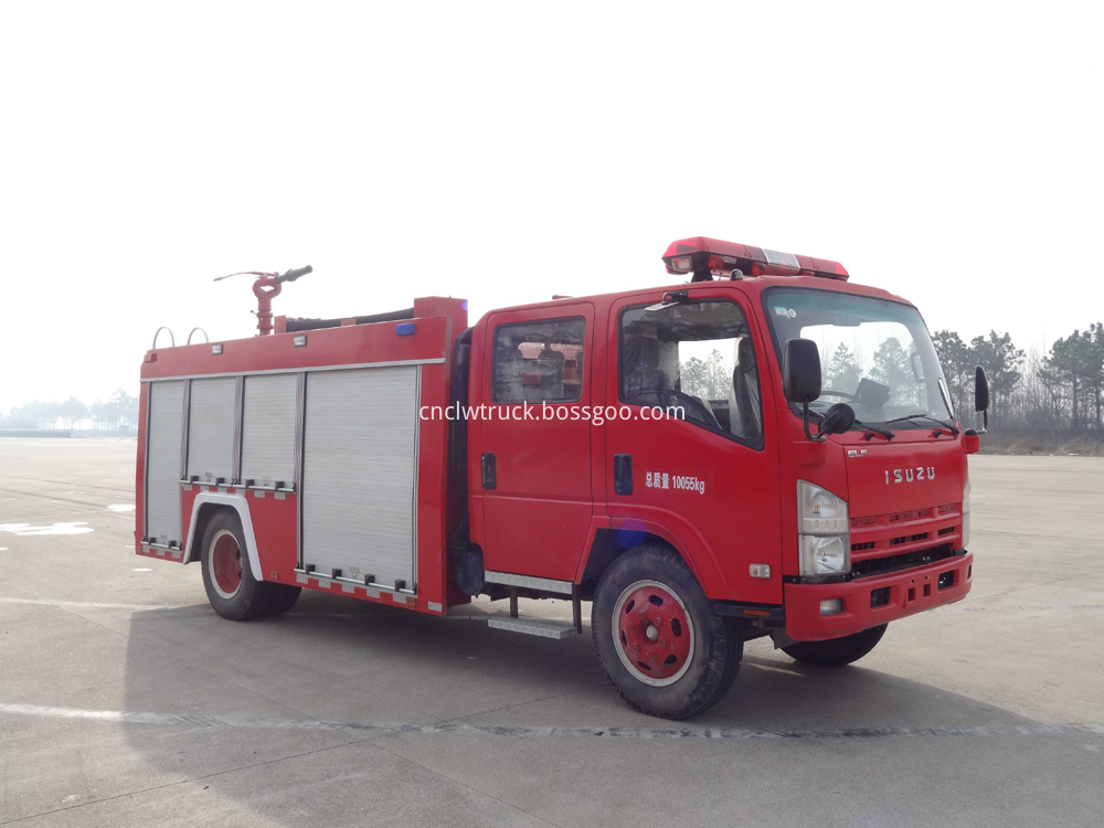 fire fighting foam truck 2