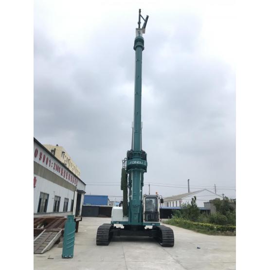 Full Hydraulic Crawler Type Rotary Drilling Rig