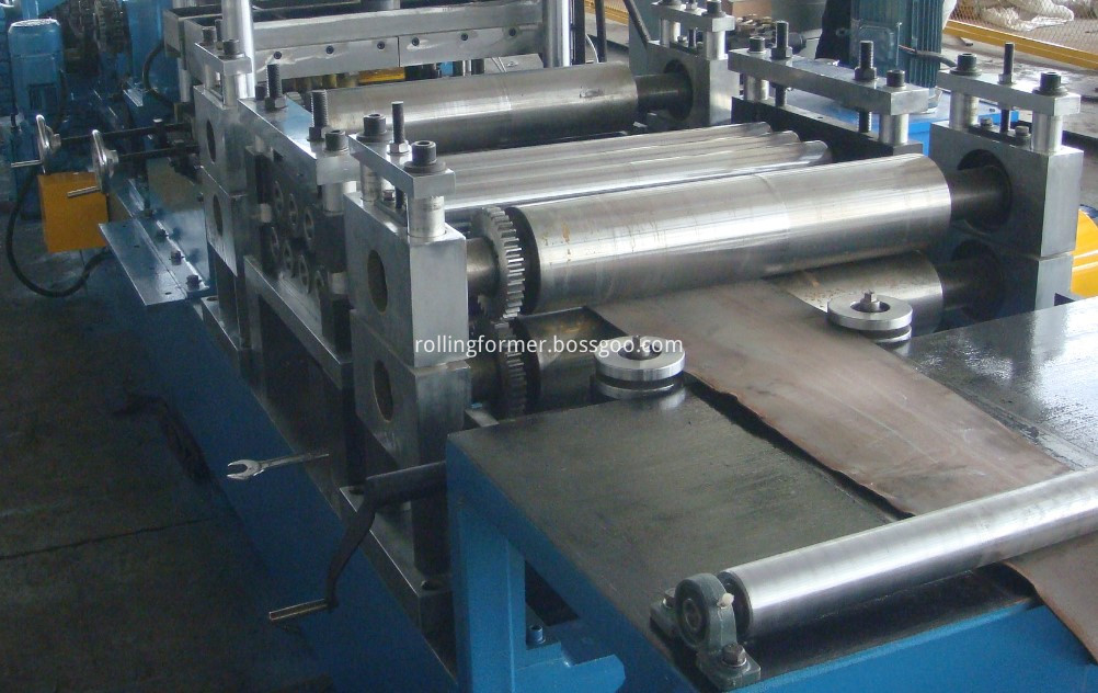 C purlin rolling machine (3)