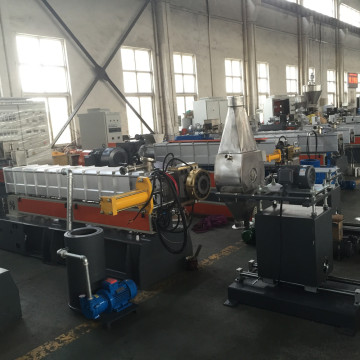 Twin Screw Co-rotating Extruder