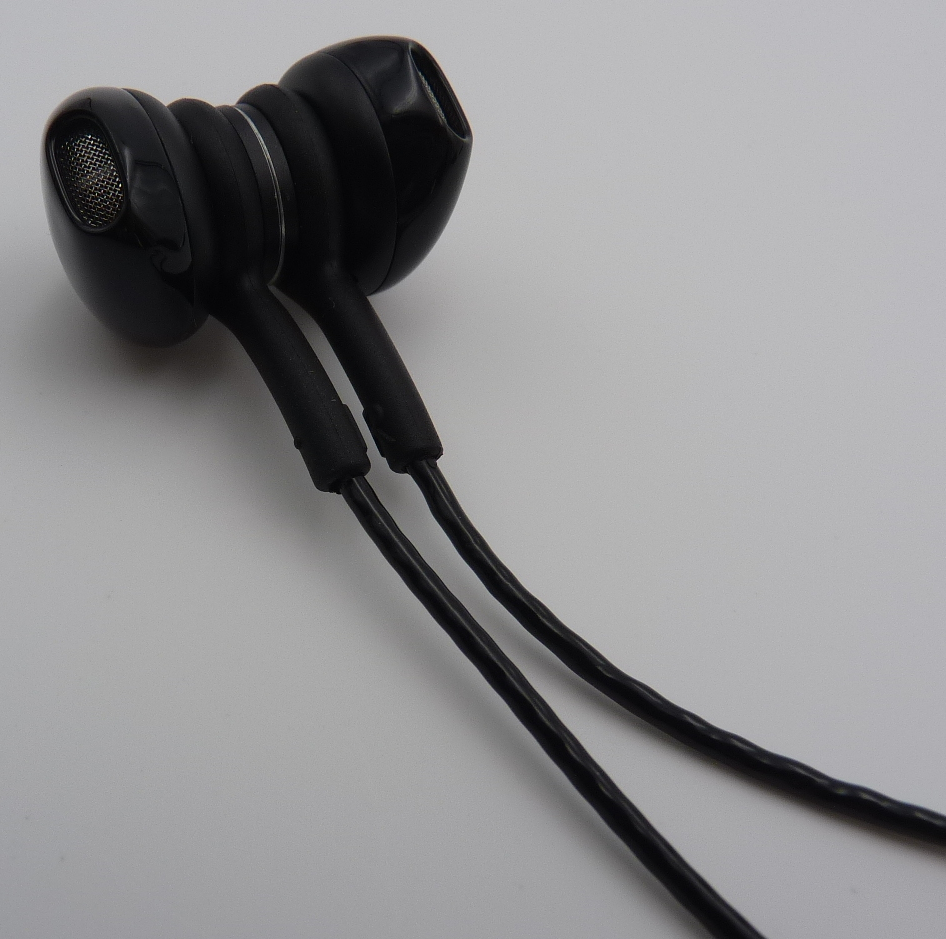 Stereo Bass Earphones with Mic