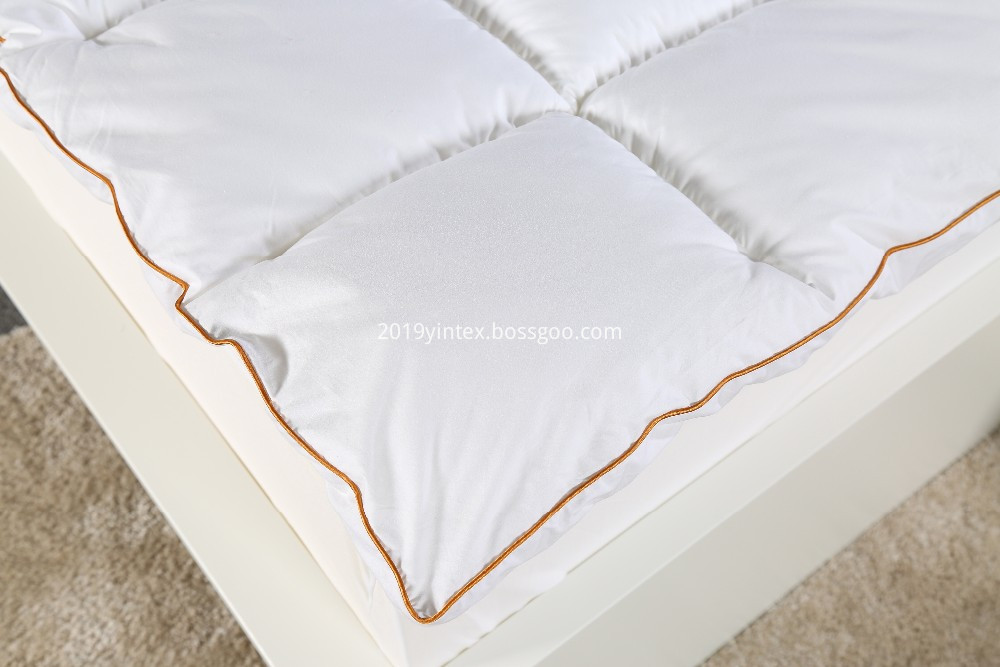 Microfiber Mattress Topper , Quilted Mattress Topper ,  Microfiber Mattress Topper  , White Cotton Cover Mattress Pad