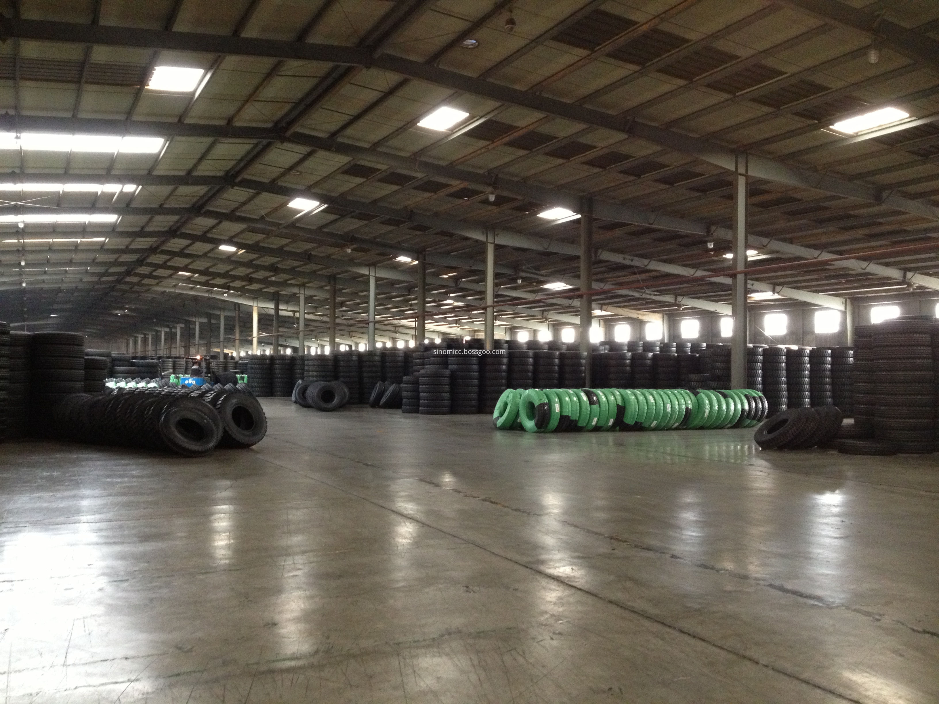 Truck Radial Tyre warehouse