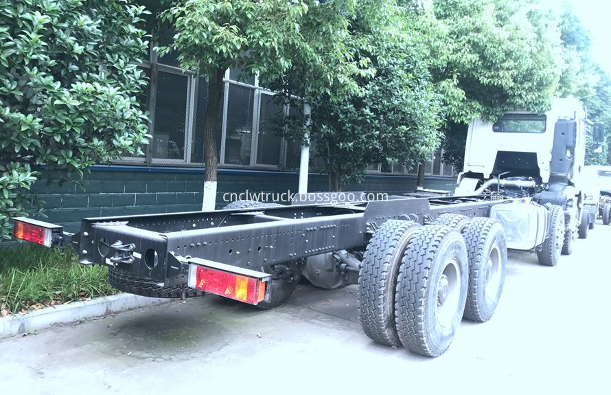 heavy towing service vehicles chassis 2