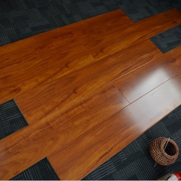 Hign glossy   7mm Laminate Flooing