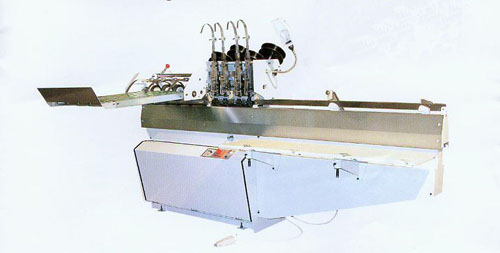 4Semi-automatic-Saddle-Stitching-machine