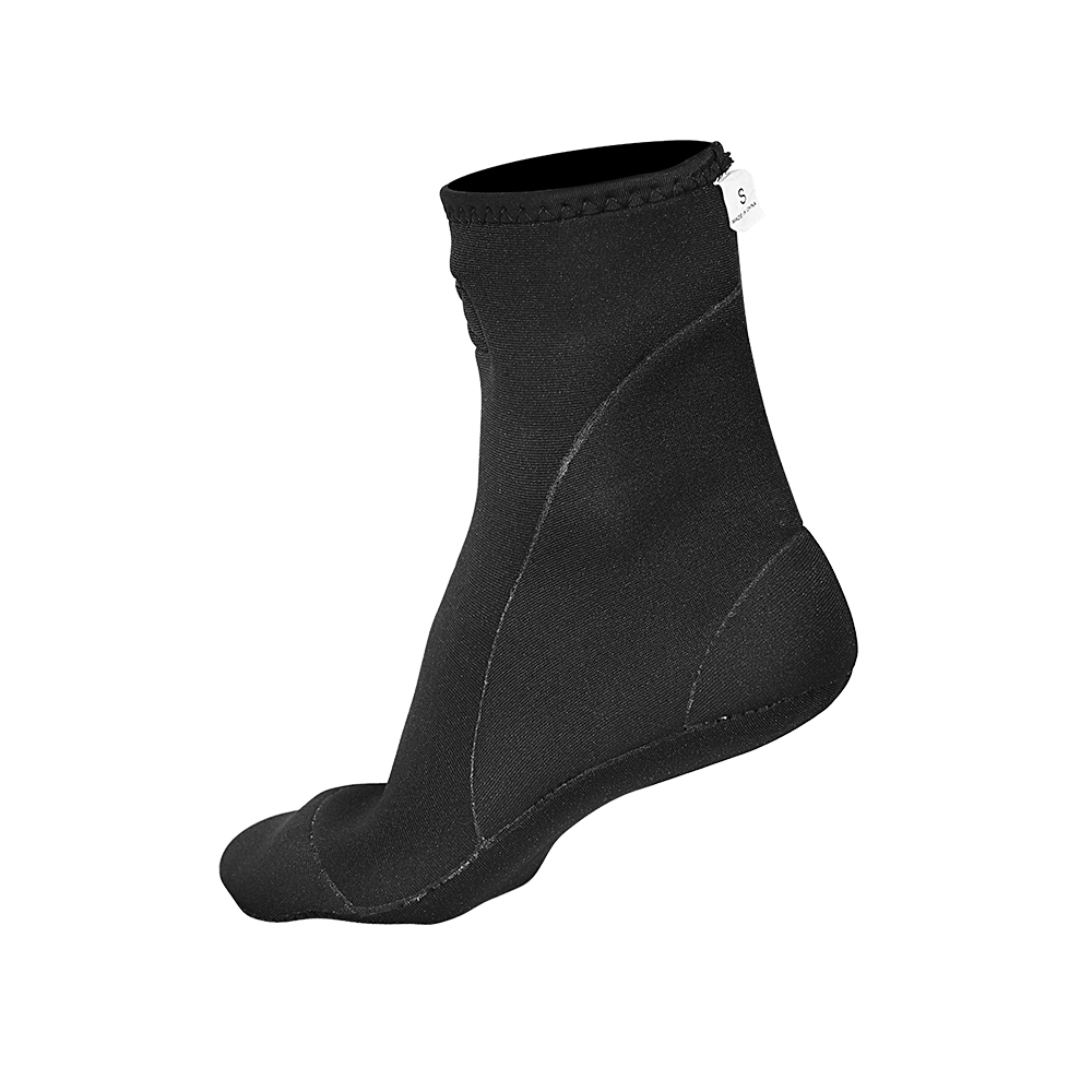 black neoprene socks
