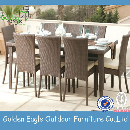 Outdoor Aluminium extension table dining chairs