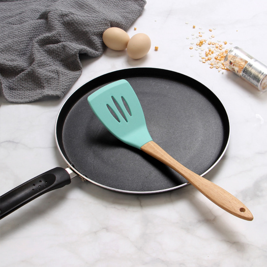 6pcs silicone kitchen utensil set with oak handle