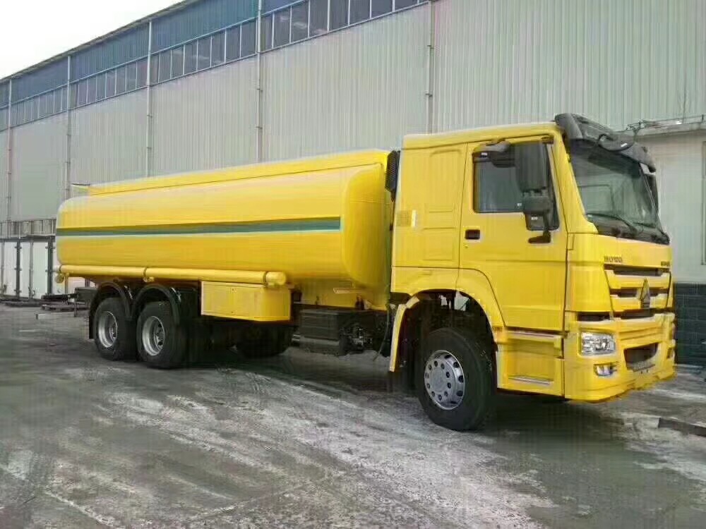 Sinotruk Howo Fuel Tank Truck