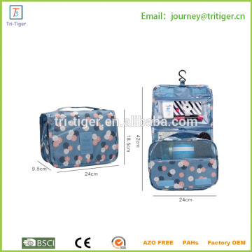 Portable Cheap travel hanging toiletry bag organizer