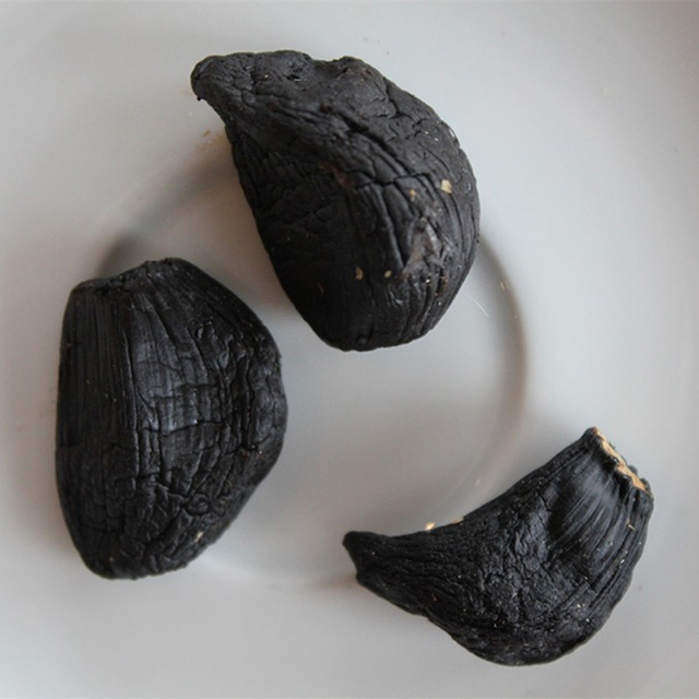 Multi Peeled Black Garlic 022
