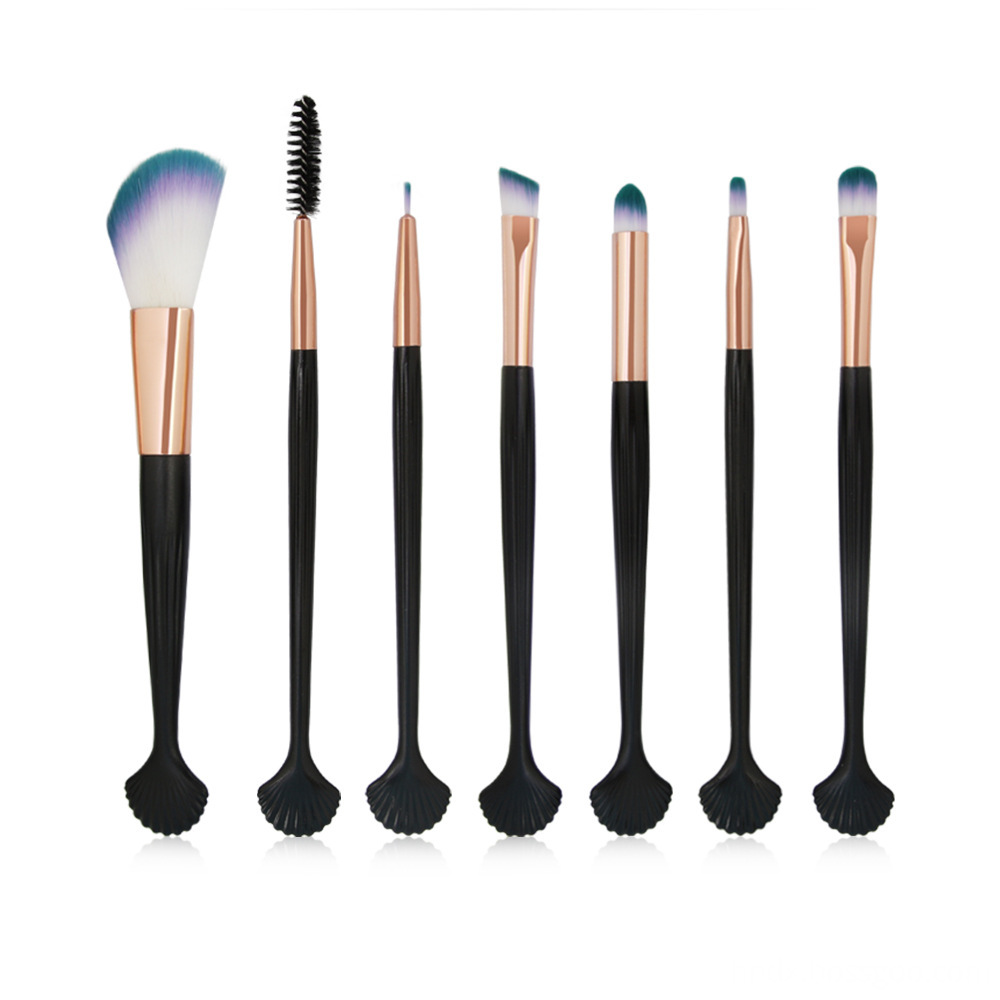 7 Pieces Shell Makeup Brushes Suit 7