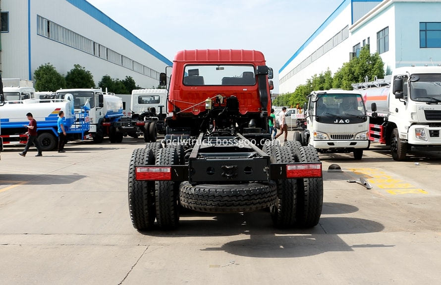 water tank truck chassis 3