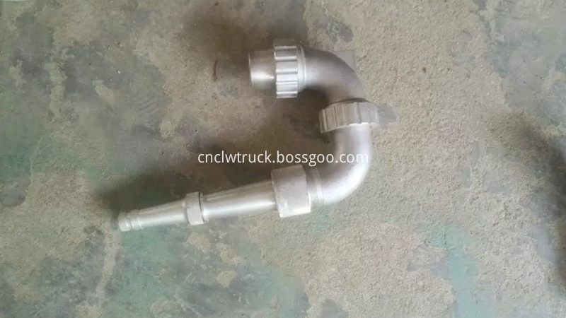 multi-way spray nozzles