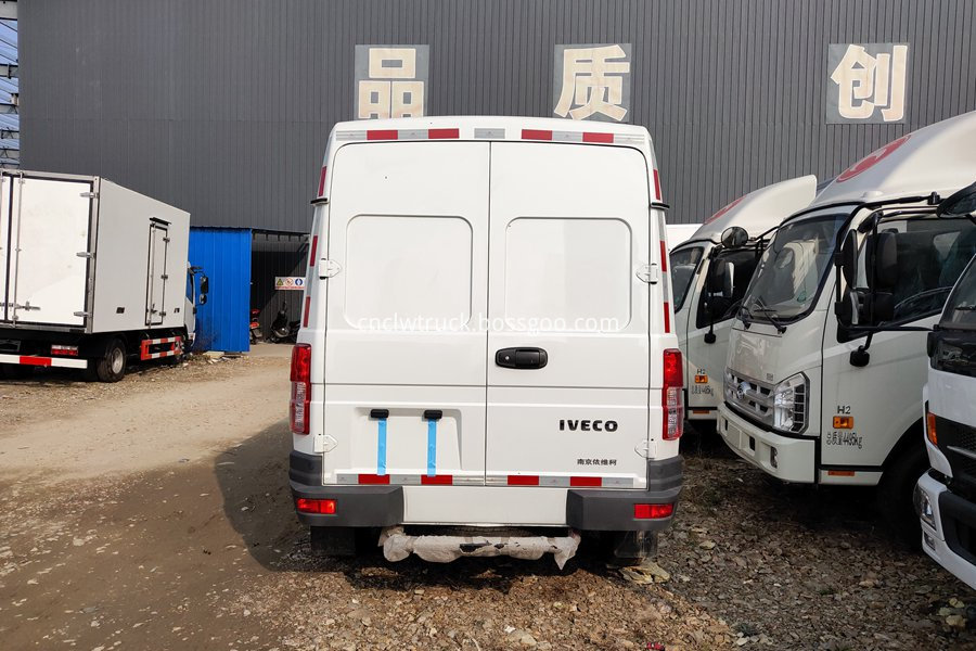 iveco cooling van 2