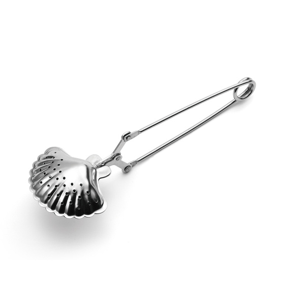 Stainless steel shell shaped tea infuser with handle