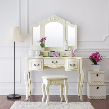 Makeup Table With 3 Mirrors And 5 Organization Drawers