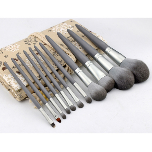 12Pieces silver handle makeup brush set bag