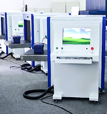 X-Ray Baggage Scanner Used for Airport