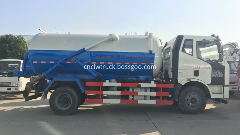 sludge suction truck 1