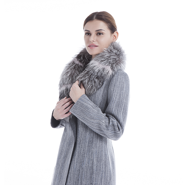 Trim cashmere coat with striped collar