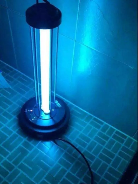 UV Disinfection Light 28