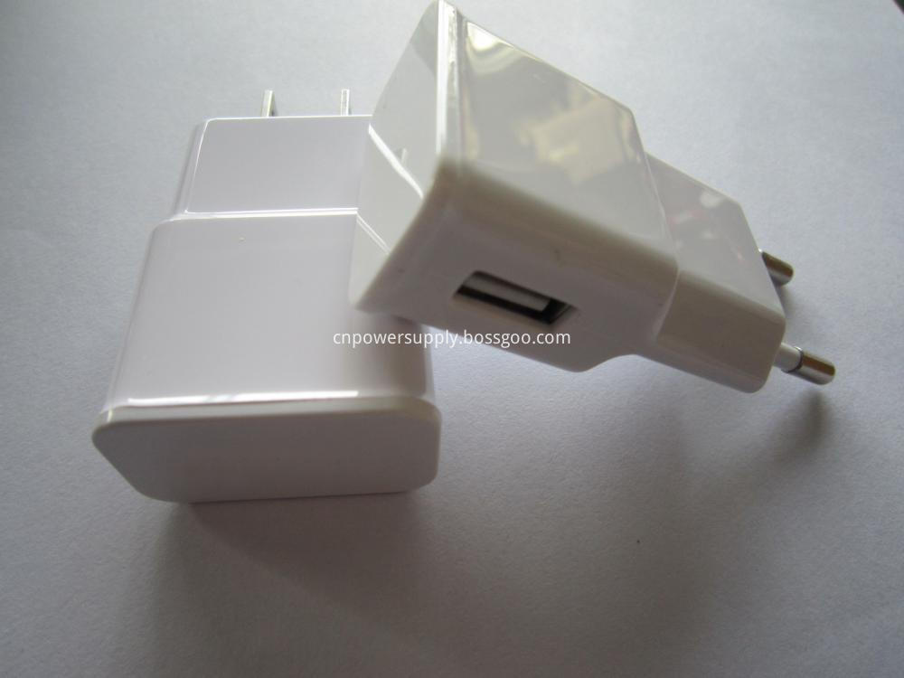 Single USB Phone Travel Charger