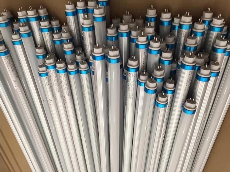 154lm/w 18W T6 LED Tube Light