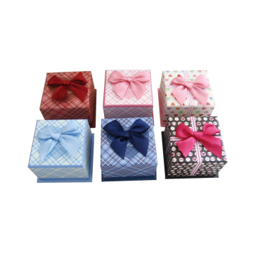 Decorative christmas gift boxes with lid