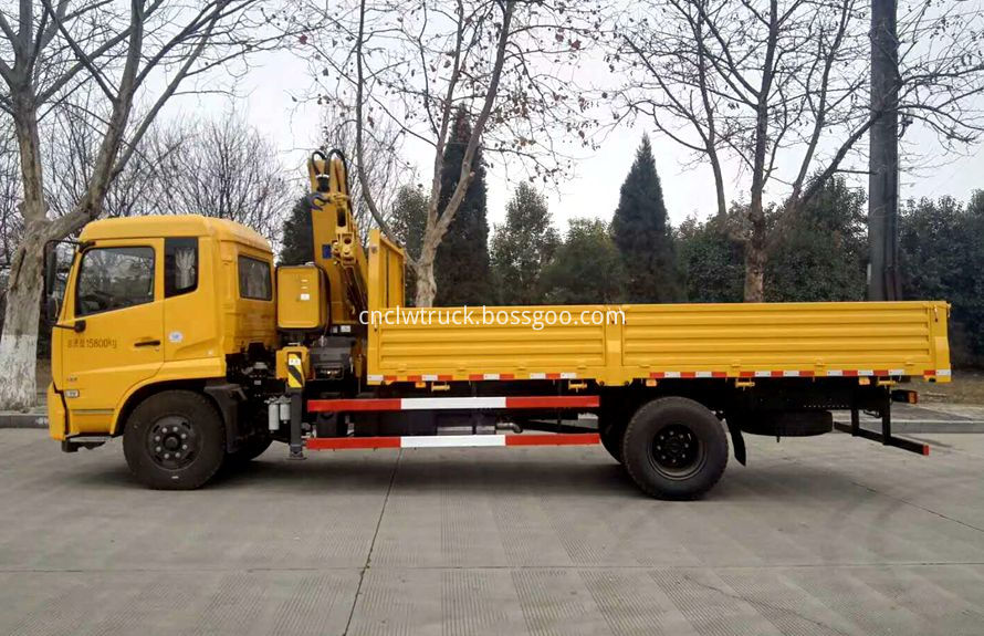 top lift crane trucks 3