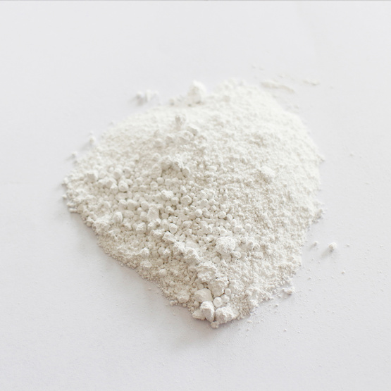 Superfine calcium carbonate for plastic masterbatch
