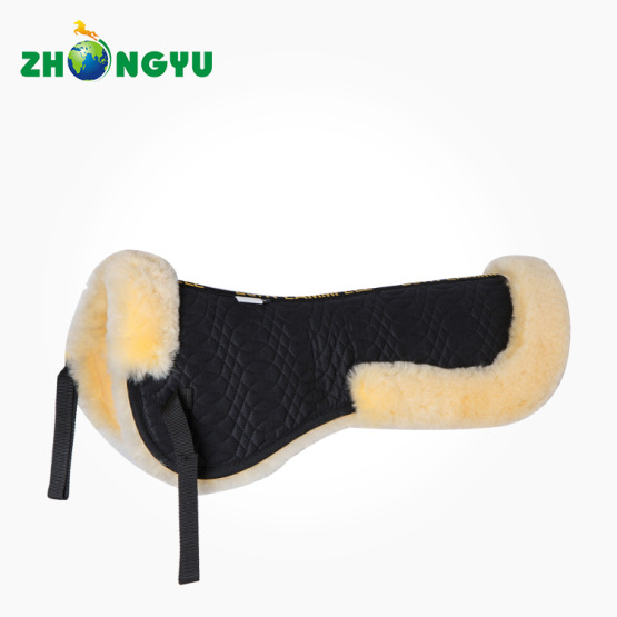 Comfortable sheepskin saddle pads for horses