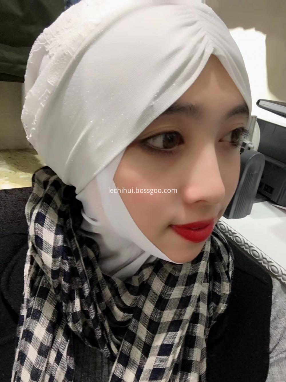 Fashion White Headscarf