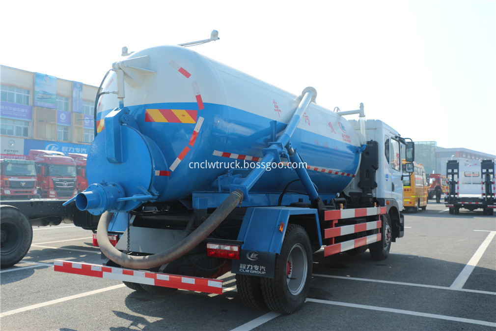 sewage tanker truck 4