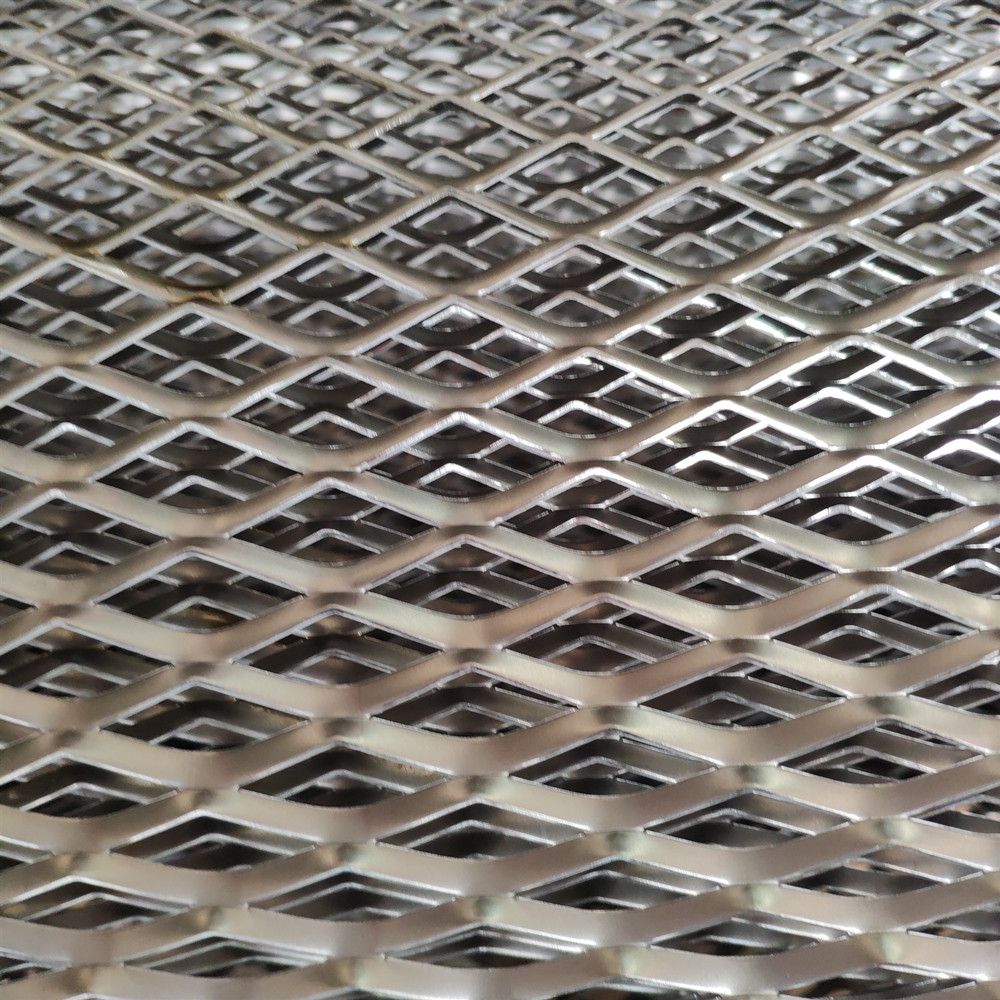 Expanded metal mesh