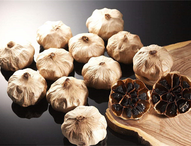 whole black garlic (95)