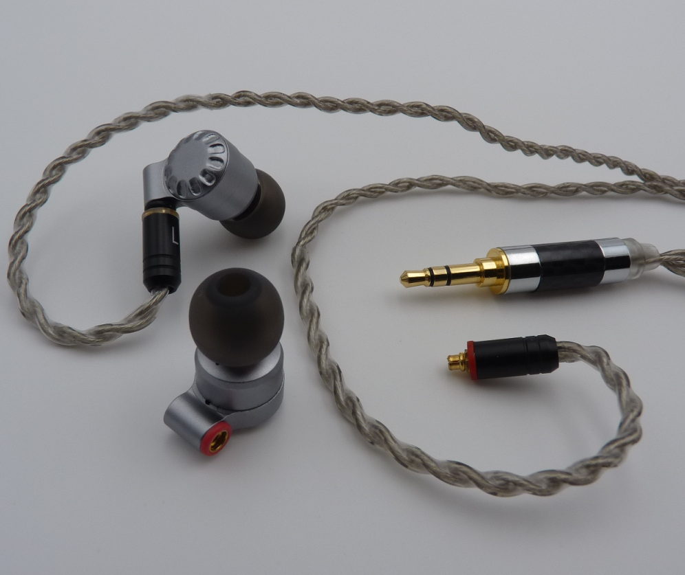 High Fidelity Earbuds with Detachable Cable