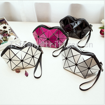 2017 new design PU leather geometric drawing cosmetic bag