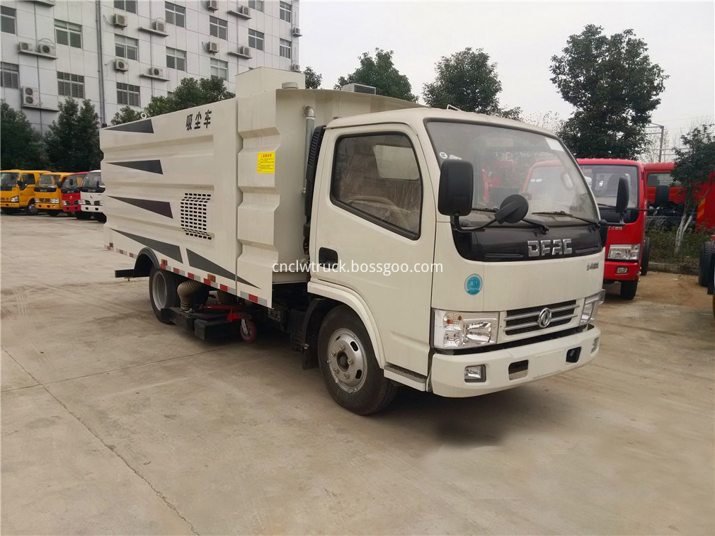 Commercial road sweeper truck 3