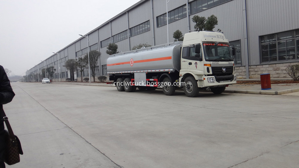 heavy duty fuel tank truck 1